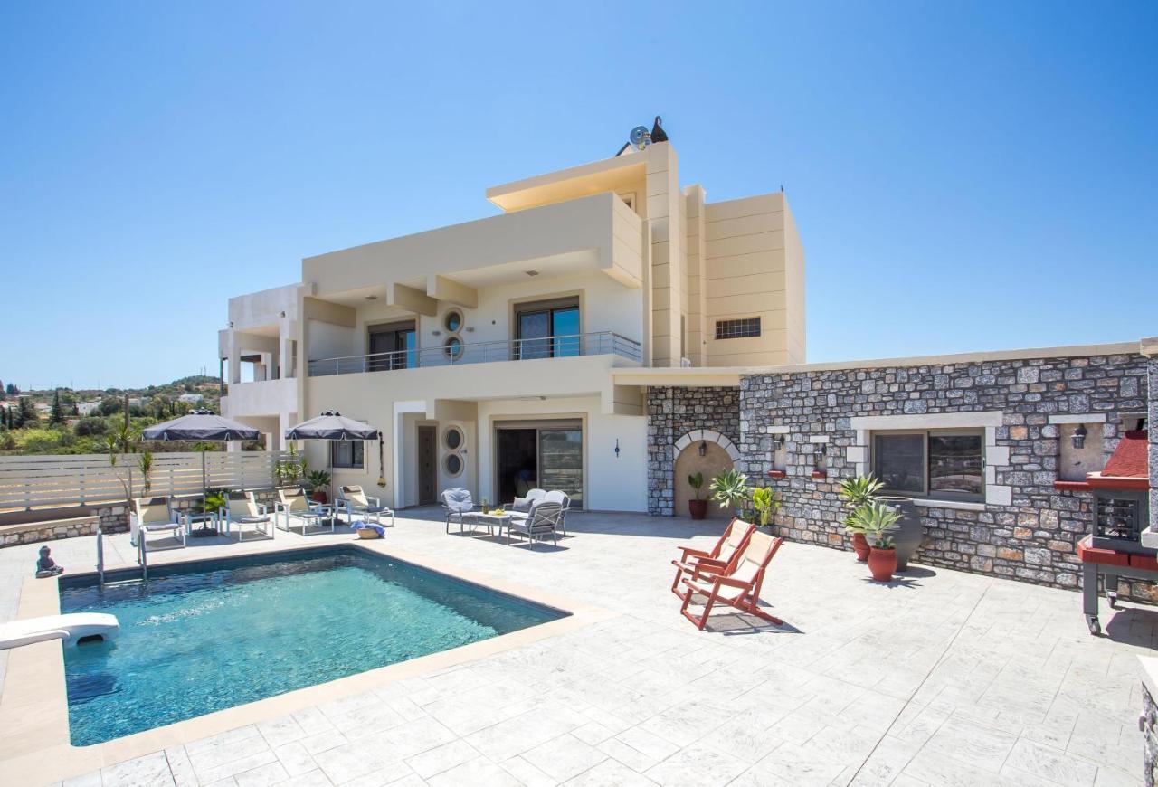 Des & Coo Luxury Villa With Private Pool Фаліракі Екстер'єр фото