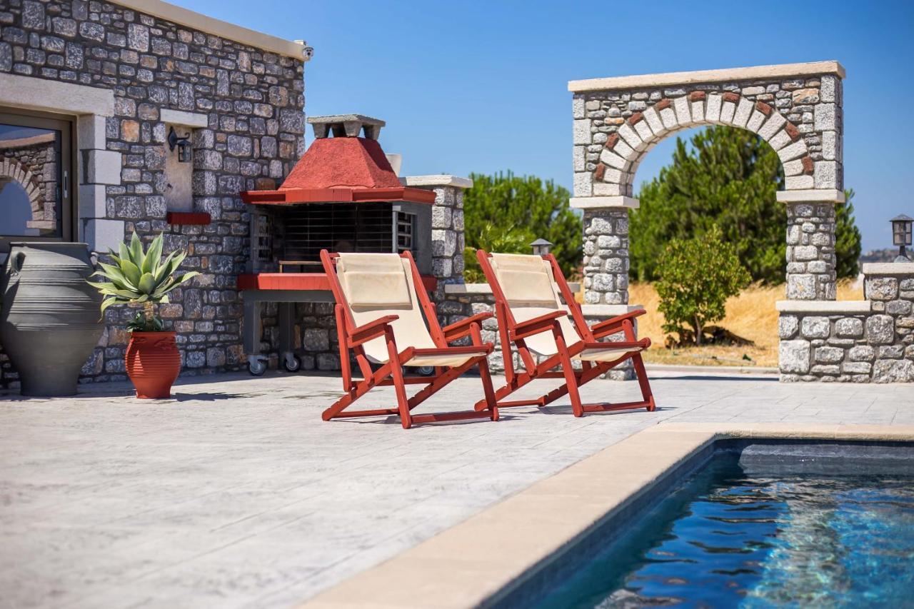Des & Coo Luxury Villa With Private Pool Фаліракі Екстер'єр фото