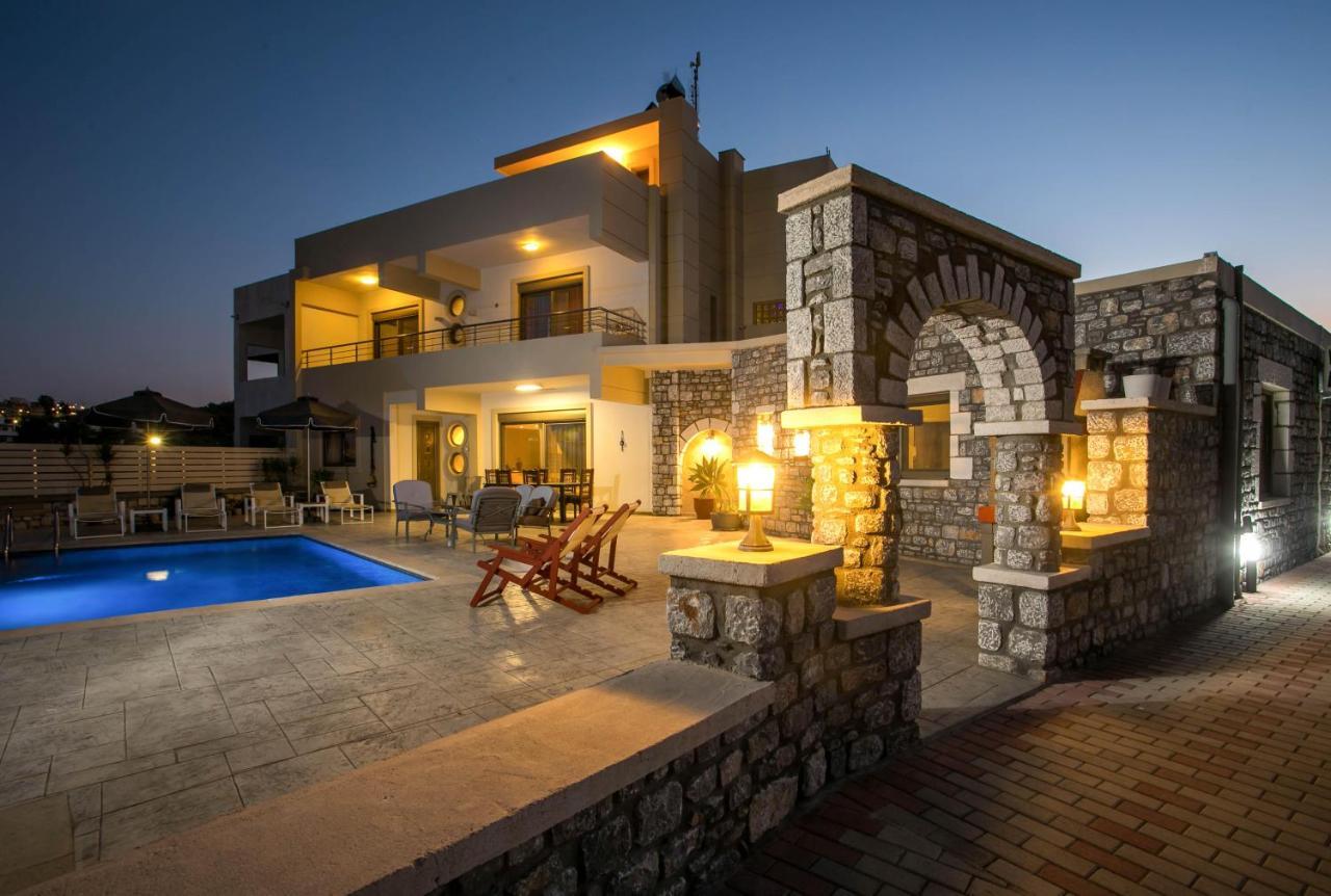 Des & Coo Luxury Villa With Private Pool Фаліракі Екстер'єр фото